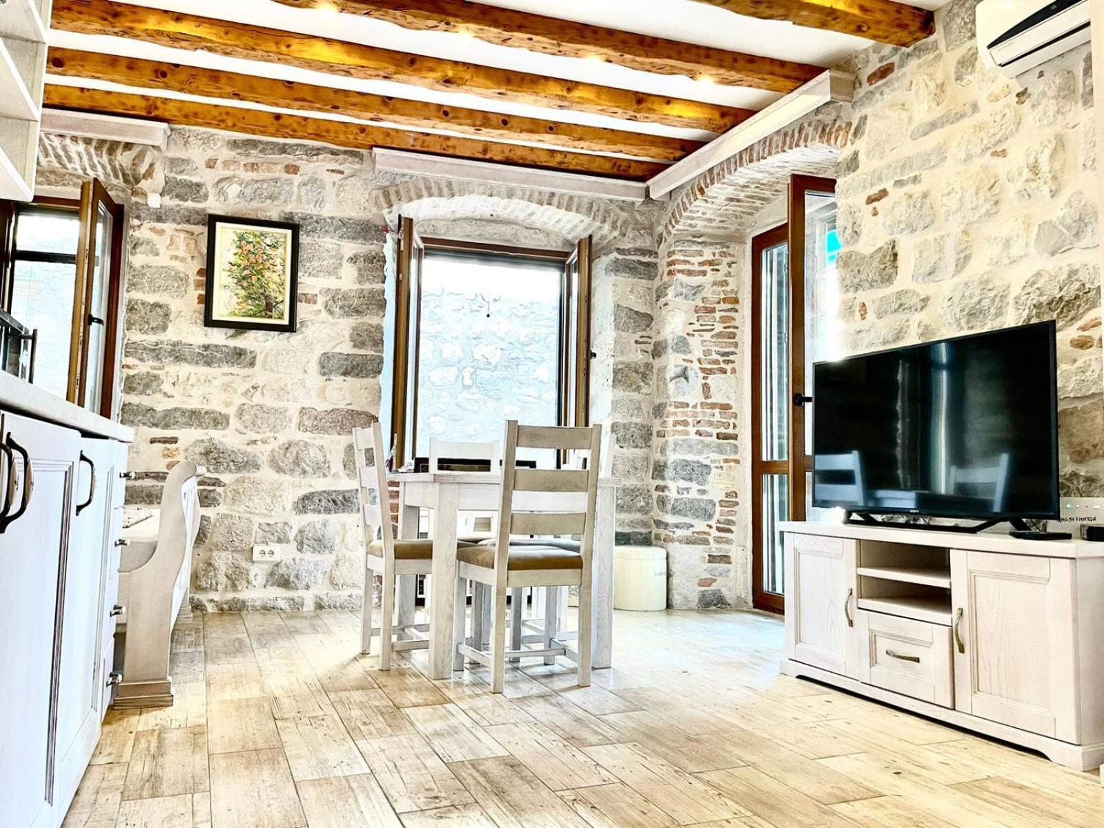 Apartments Dukic Котор Экстерьер фото