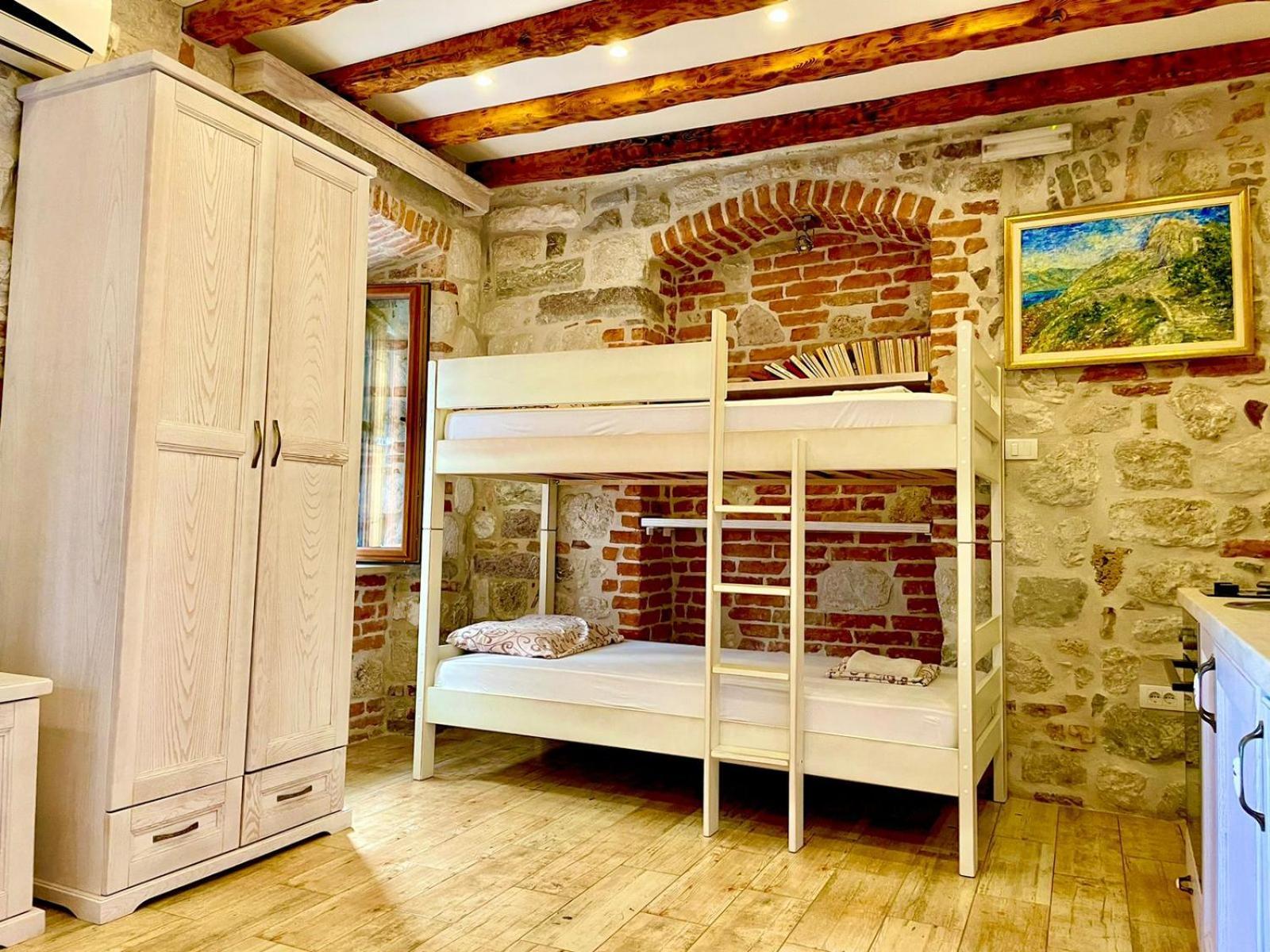 Apartments Dukic Котор Экстерьер фото