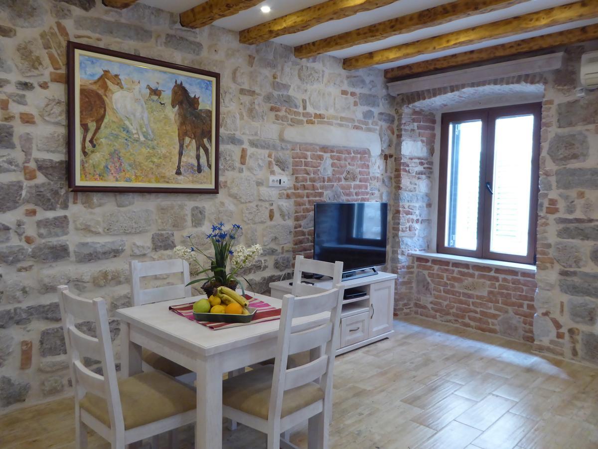 Apartments Dukic Котор Экстерьер фото