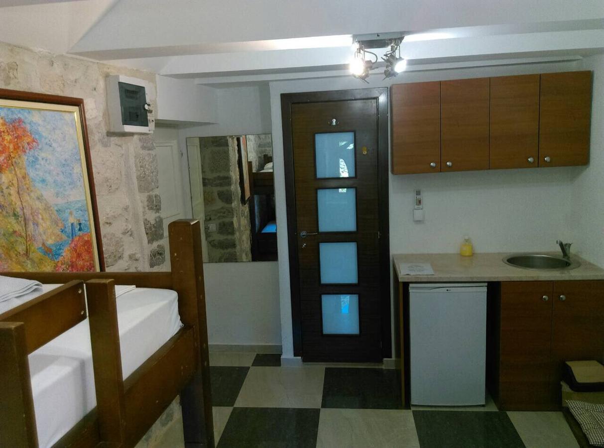 Apartments Dukic Котор Экстерьер фото